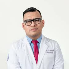 Dr. Issac Aguiñaga